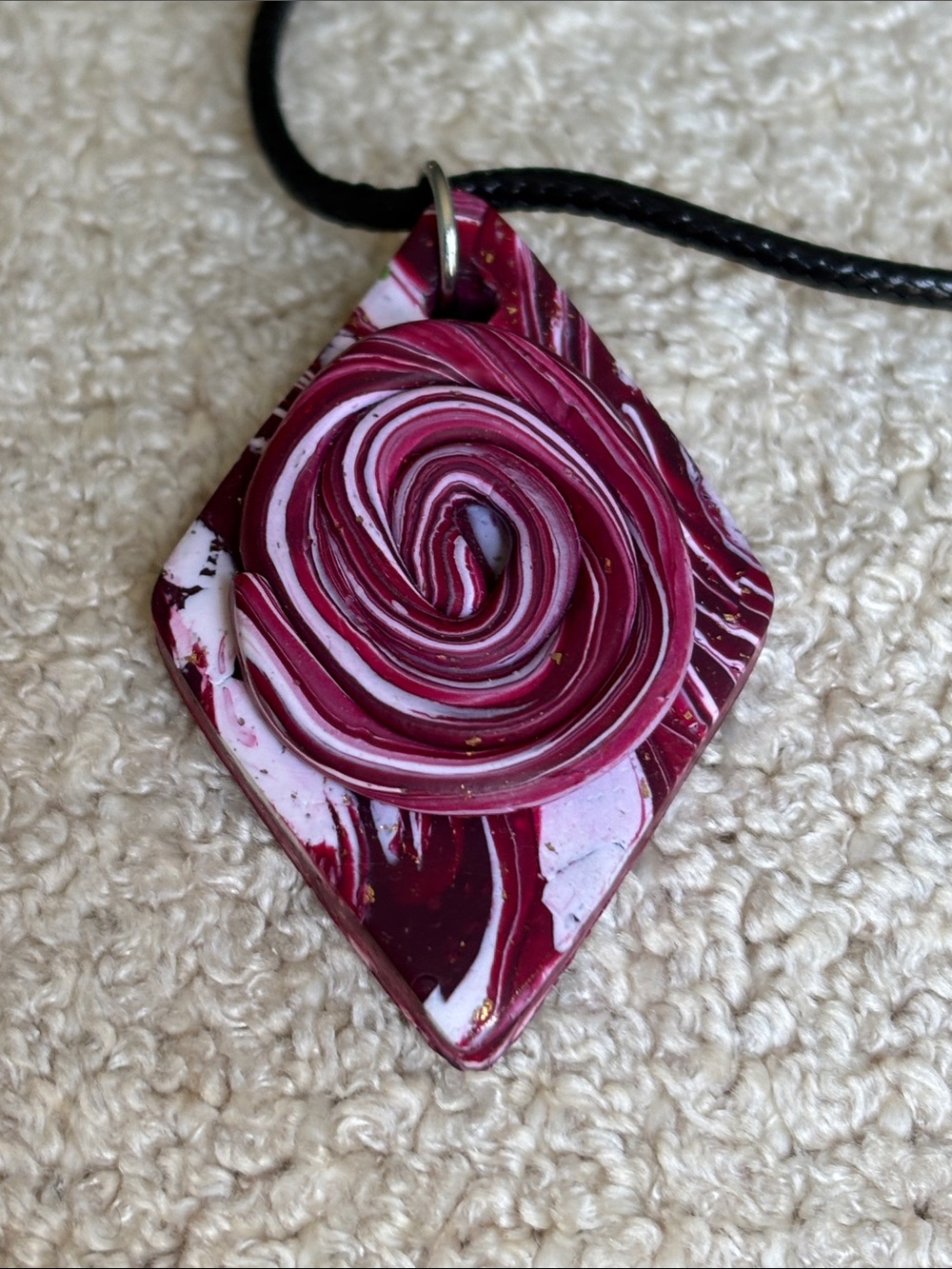 🔴Brand New Polymer Clay Twirls Of Burgundy & White Pendant Necklace, Handmade